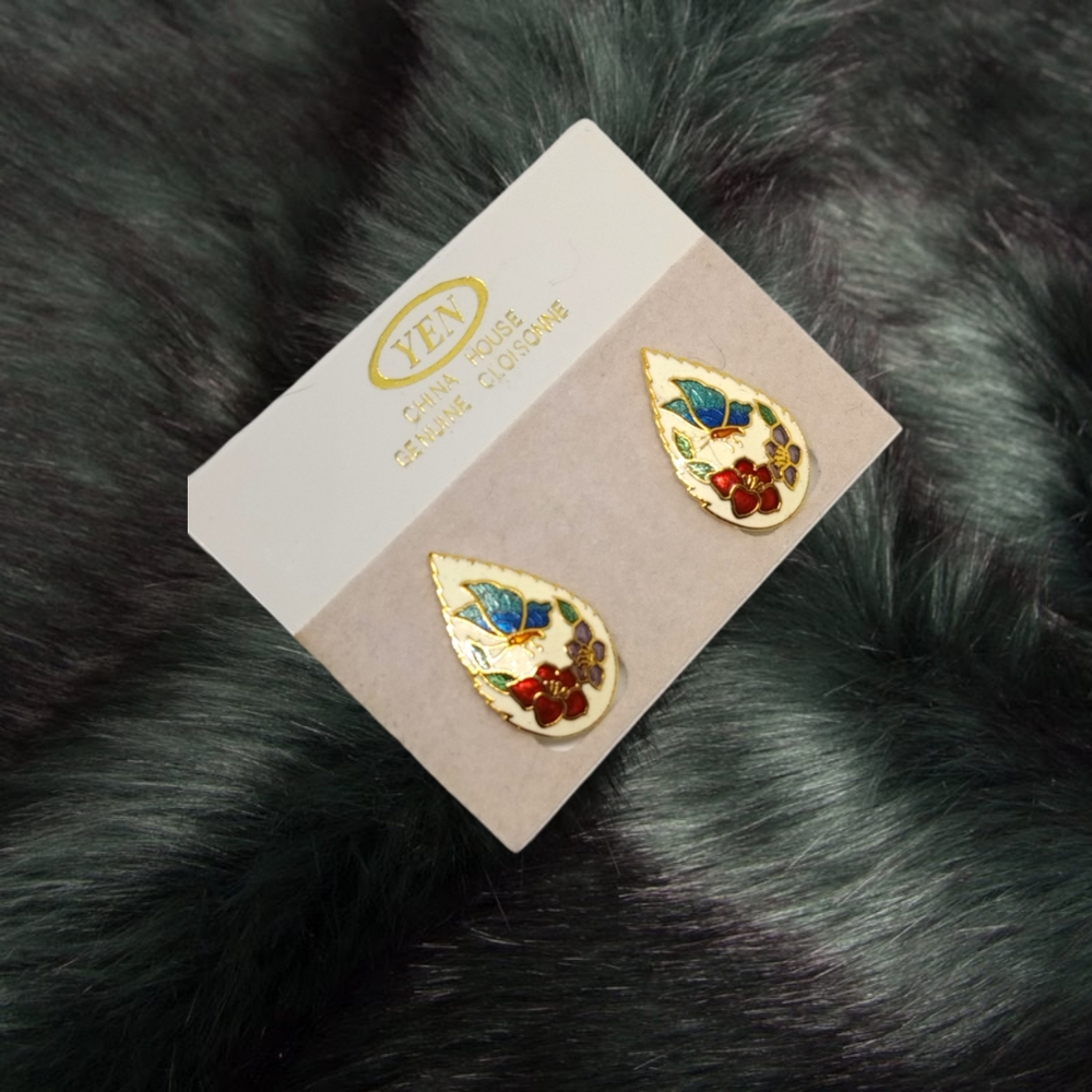 👣4/$20. ~YEN - Genuine Cloisonne Pierced Earrings